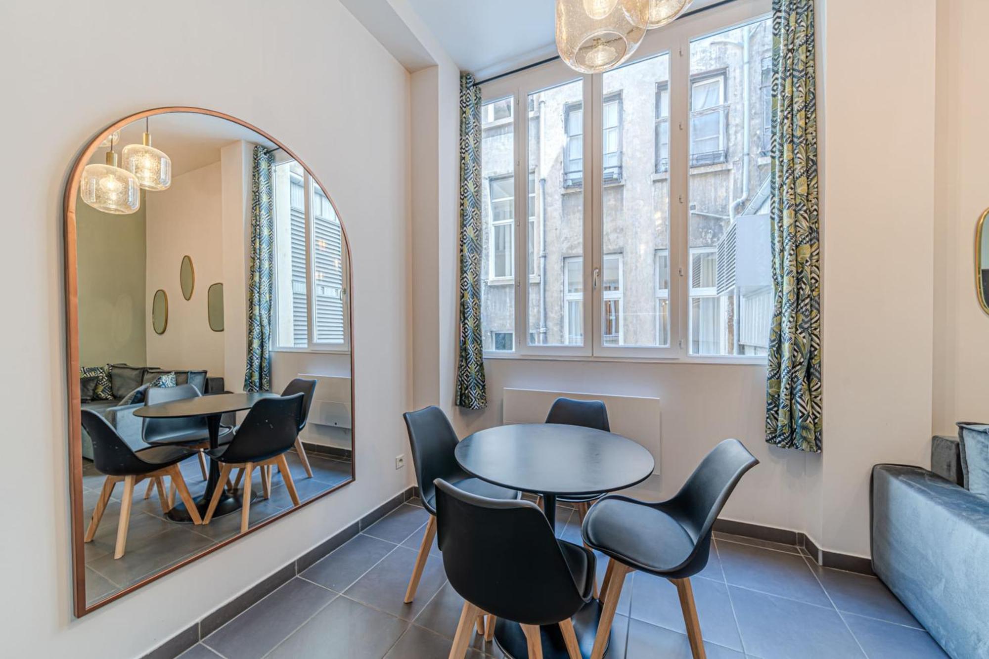 Tollet Apartment Charming 2 People Bellecour Cordeliers Lyon Bagian luar foto